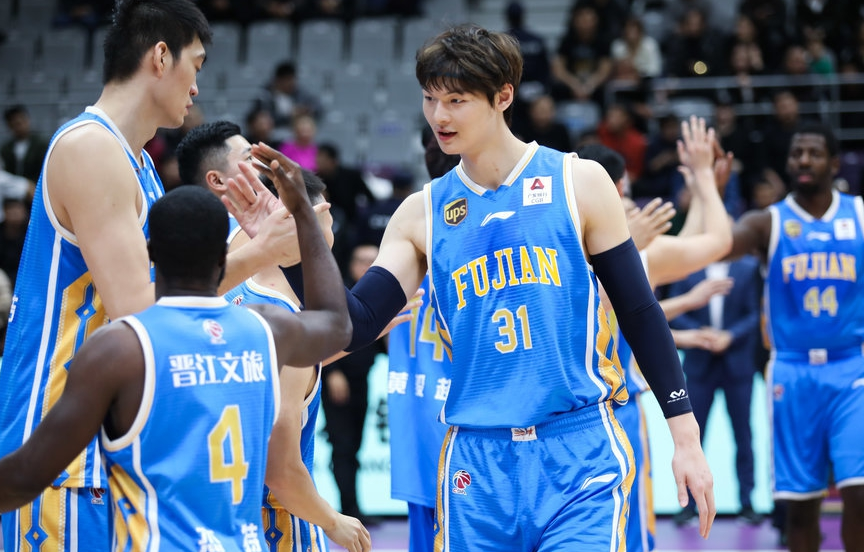 关于三湘暴熊队对阵东海雪豹队，射击邀请赛失利，内线统治篮板——黑马成最大惊喜的信息