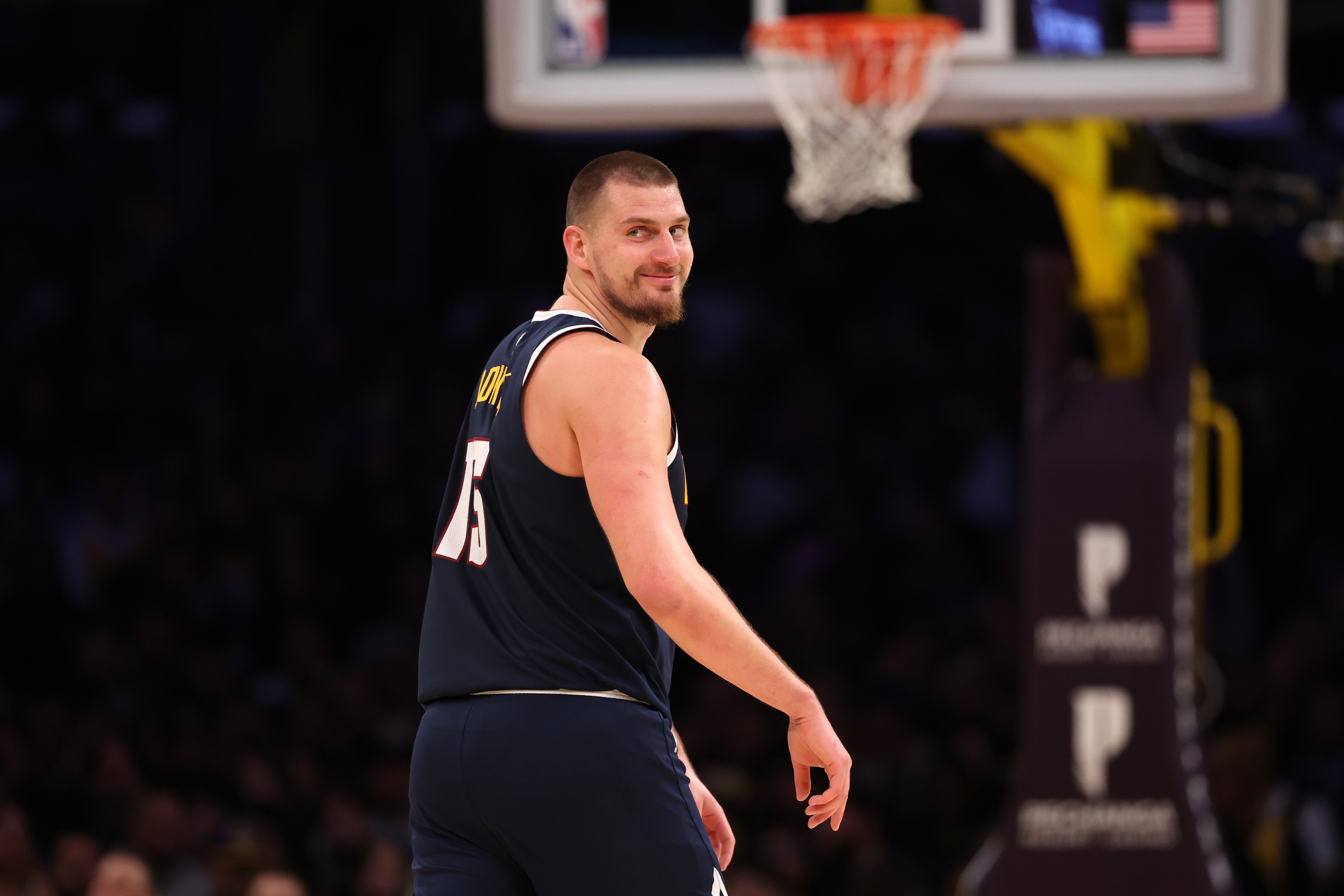 壹号娱乐app下载关于转折点圣安东尼奥马刺强势反弹；NBA常规赛转会期攻防权衡；质疑声仍在；团队化学反应显著的信息